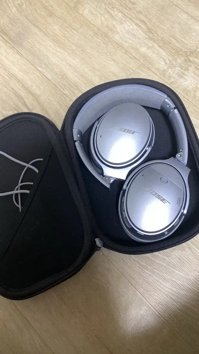 보스 헤드셋 qc35 실버 2세대 팝니다